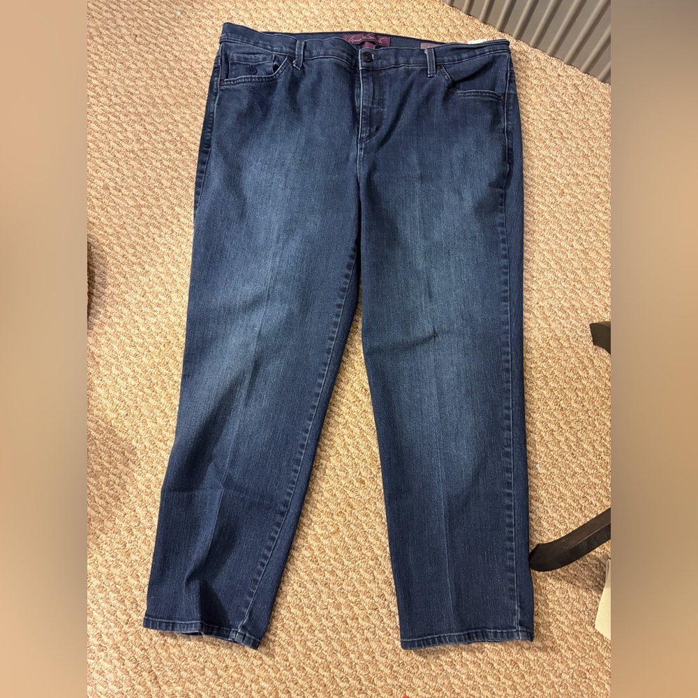 Gloria Vanderbilt Classic Indigo Straight Jeans
